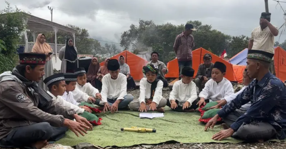 Seni Didong Gayo, 'pelipur lara' penyintas banjir-longsor di Aceh Tengah
